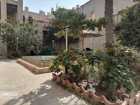 عمارت باشکوه کازرونی