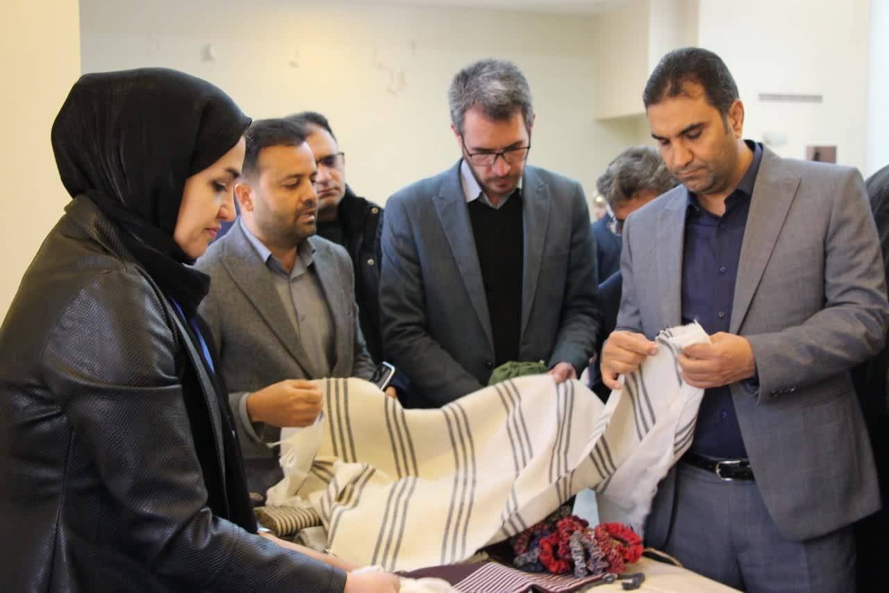 برگزاری دومین جشنواره مد و لباس دستبافتههای کاربافی اردکان