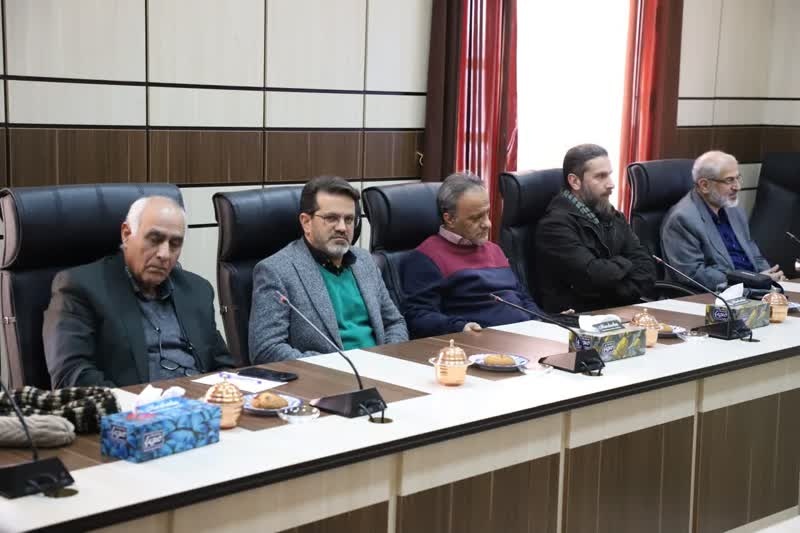 سنتهای یلدایی در زنجان/ برپایی کرسیهای یلدایی تا حافظخوانی