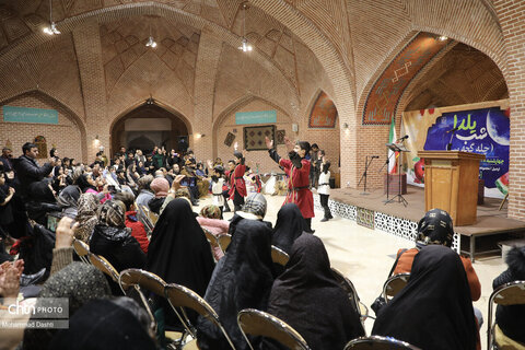 جشن چیلله گئجه‌سی در نگارخانه خطایی مجموعه جهانی شیخ صفی‌الدین اردبیلی