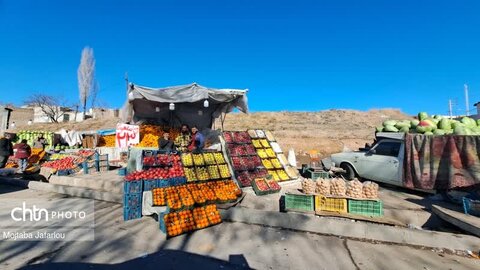 بازار میوه فروشان در یلدا