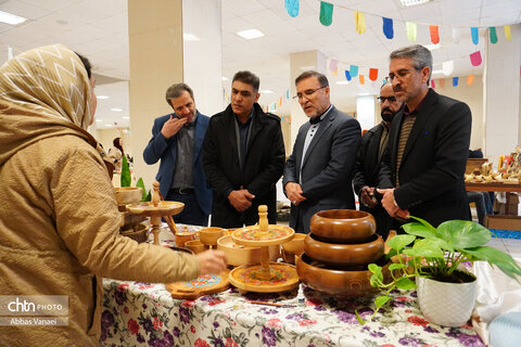 نمایشگاه صنایع‌دستی و سوغات به‌مناسبت شب یلدا در ملایر