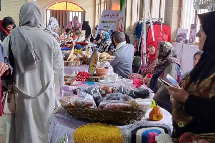 برگزاری جشن شو چله در ساوجبلاغ/ برگزاری جشنواره‌ها به آشنایی نسل جدید با فرهنگ روستاهای البرز کمک می‌کند