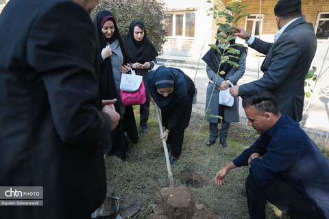 تکریم بانوان اداره‌کل میراث‌فرهنگی، گردشگری و صنایع‌دستی خوزستان به مناسبت روز زن