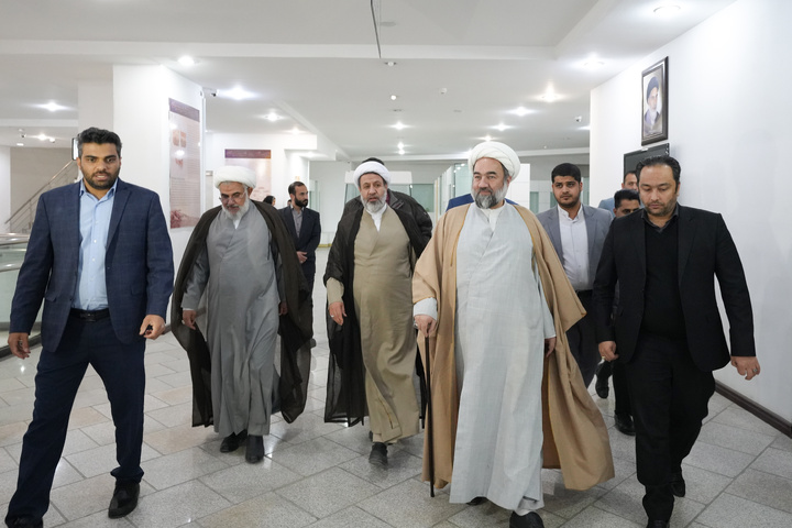 بازدید نمایندگان ولی فقیه در جنوب شرق کشور از موزه زاهدان بازدید نمایندگان ولی فقیه در جنوب شرق کشور از موزه زاهدان