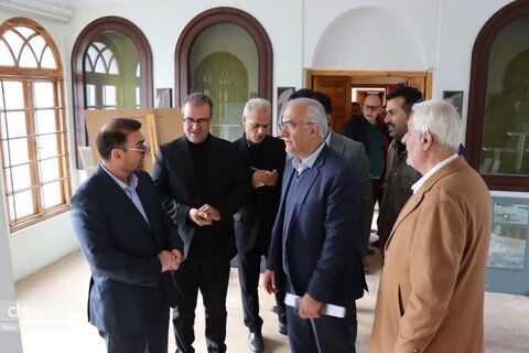 در اولین روز کاری نادر زینالی سرپرست اداره کل میراث فرهنگی، گردشگری و صنایع دستی استان البرز صورت گرفتتجدید میثاق با آرمان‌های شهدا در اولین روز کاری/ تأکید بر بازگشایی کاخ سلیمانیه در اسرع وقت