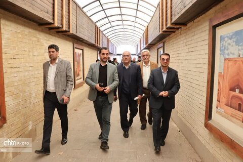در اولین روز کاری نادر زینالی سرپرست اداره کل میراث فرهنگی، گردشگری و صنایع دستی استان البرز صورت گرفتتجدید میثاق با آرمان‌های شهدا در اولین روز کاری/ تأکید بر بازگشایی کاخ سلیمانیه در اسرع وقت