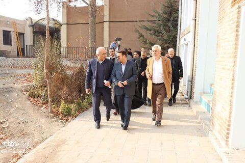 در اولین روز کاری نادر زینالی سرپرست اداره کل میراث فرهنگی، گردشگری و صنایع دستی استان البرز صورت گرفتتجدید میثاق با آرمان‌های شهدا در اولین روز کاری/ تأکید بر بازگشایی کاخ سلیمانیه در اسرع وقت