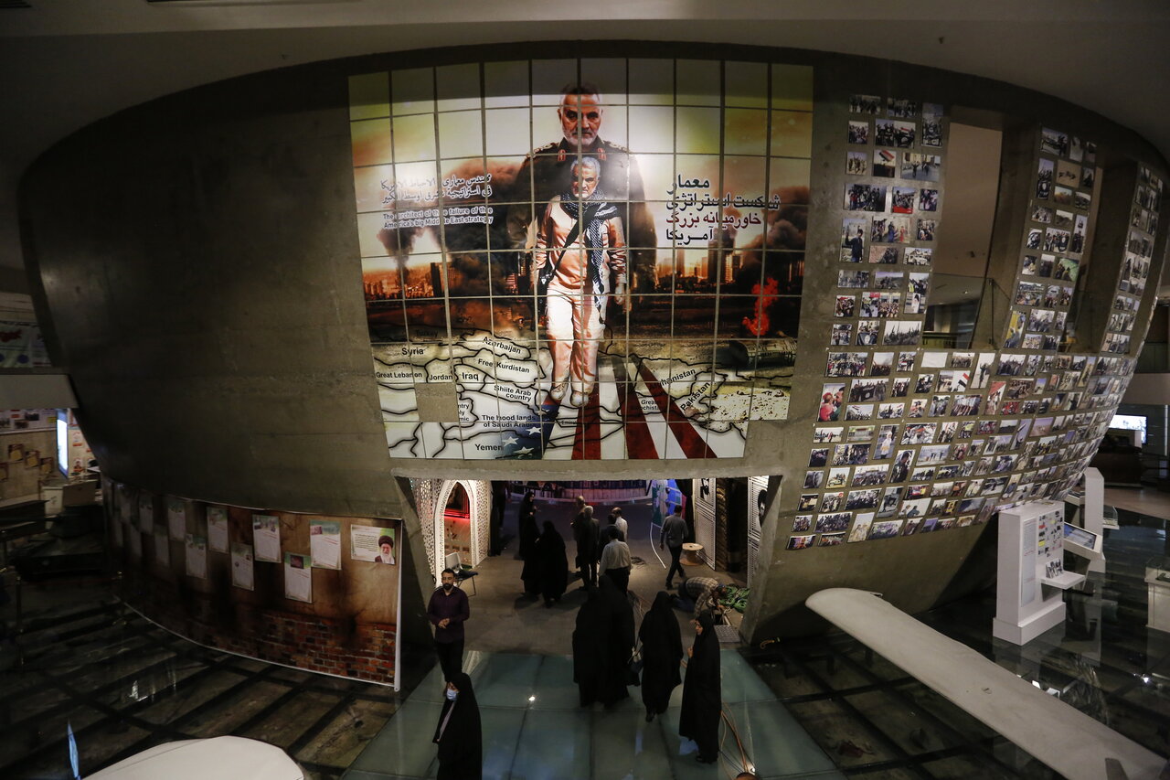 موزهای در قلب تهران که با پیشنهاد حاجقاسم تاسیس شد/ روایتی از دوران دفاعمقدس تا دفاع از حرم در موزه مقاومت