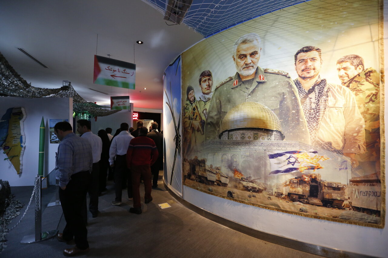 موزهای در قلب تهران که با پیشنهاد حاجقاسم تاسیس شد/ روایتی از دوران دفاعمقدس تا دفاع از حرم در موزه مقاومت