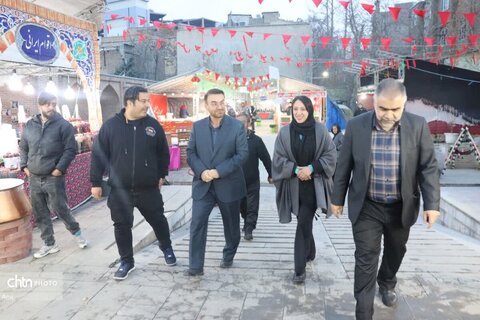 بازدید نادر زینالی سرپرست اداره‌کل میراث فرهنگی، گردشگری و صنایع‌دستی استان البرز از نمایشگاه‌ صنایع دستی در کاروانسرای شاه‌عباسی