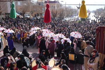 دومین جشنواره «گفاره وه کول» در دالاهو کرمانشاه برگزار شد