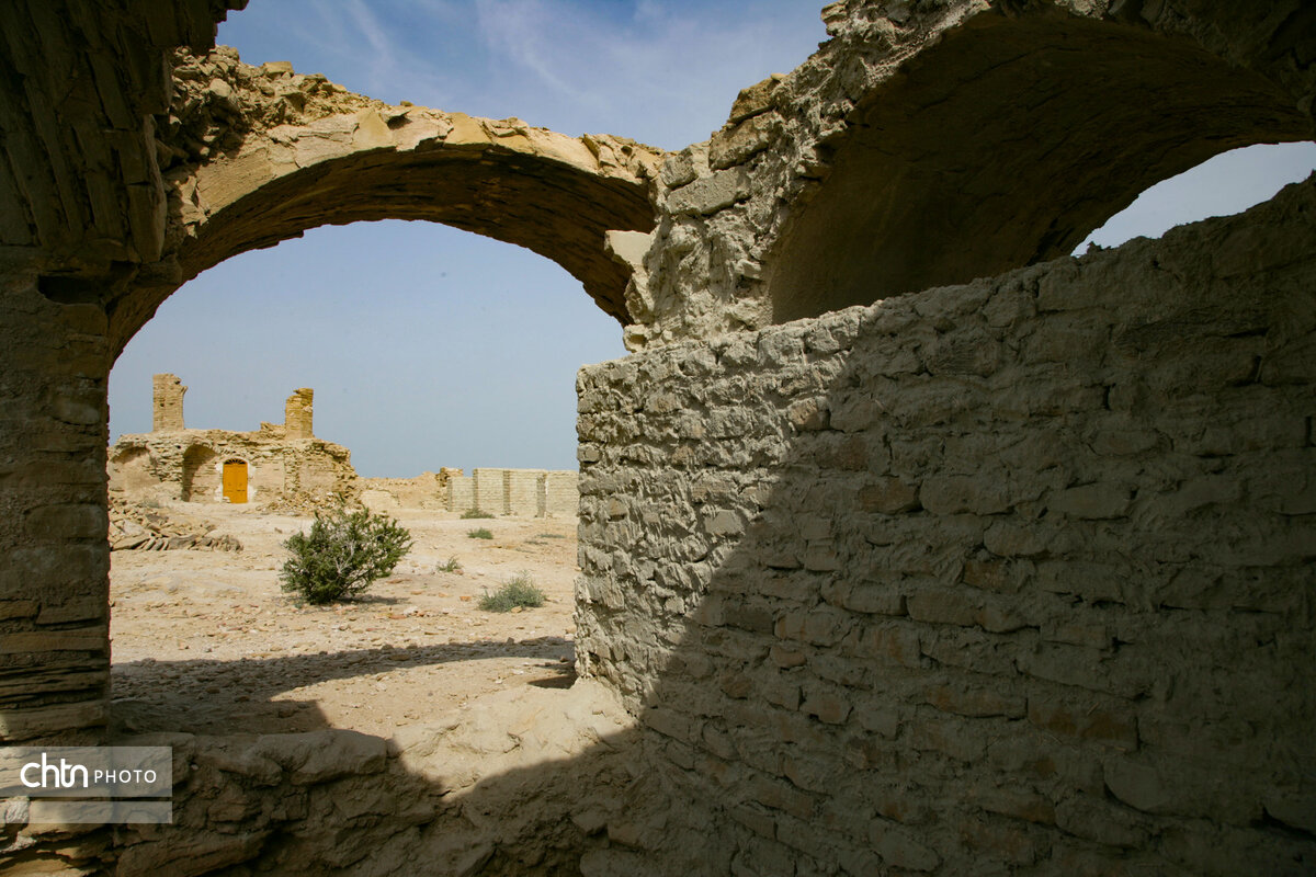 گورستان جن‌ها، جاذبه‌ گردشگری در سیستان و بلوچستان/ سنگ قبرهایی بزرگتر از اندازه‌ معمول