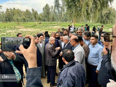 بازدید وزیر میراث‌فرهنگی و‌گردشگری از نرگس زار بهبهان