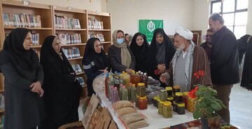 برپایی نمایشگاه و بازارچه صنایع‌دستی و محصولات خانگی در کوثر