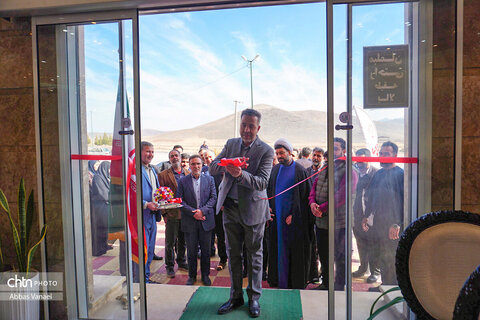 افتتاح پنج فروشگاه صنایع‌دستی عرضه مبلمان منبت به‌مناسبت دهه مبارک فجر در ملایر