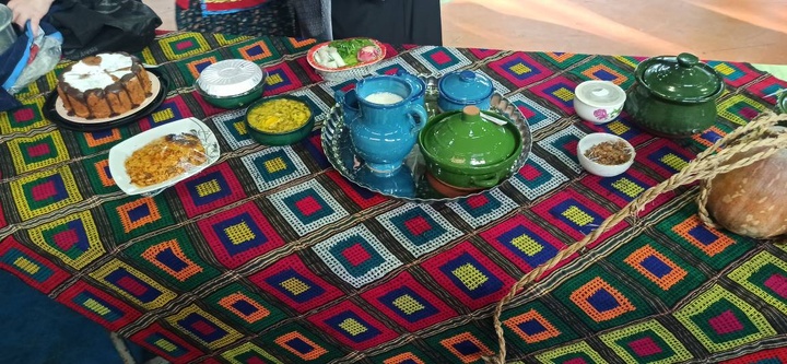 غذا لاهیجان