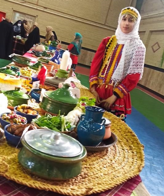 غذا لاهیجان