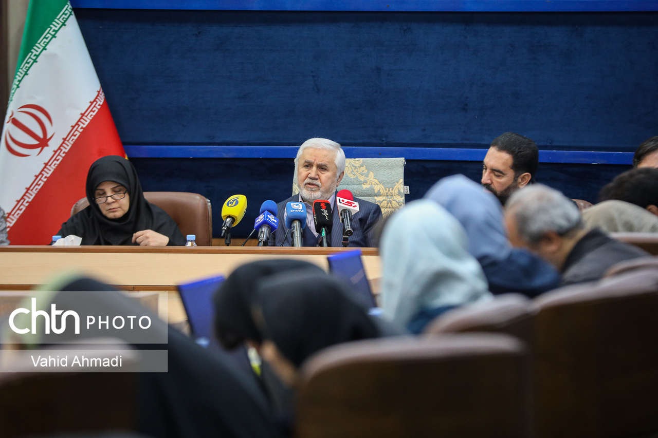 ضرورت تقویت توجه خیرین به حوزه میراثفرهنگی/ تشکیل کارگروه بررسی محتوای کتب درسی با موضوعات میراثفرهنگی/ برنامهریزی برای برگزاری برنامههای افطار تا سحر در بناها و موزهها