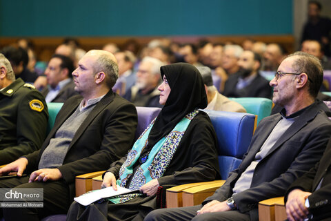 نشست  سید رضا صالحی امیری وزیر میراث فرهنگی، گردشگری و صنایع دستی با فعالان حوزه میراث فرهنگی ، گردشگری و صنایع دستی استان اصفهان