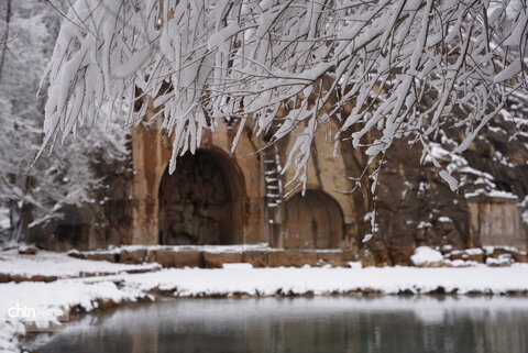 تاق‌بستان برفی