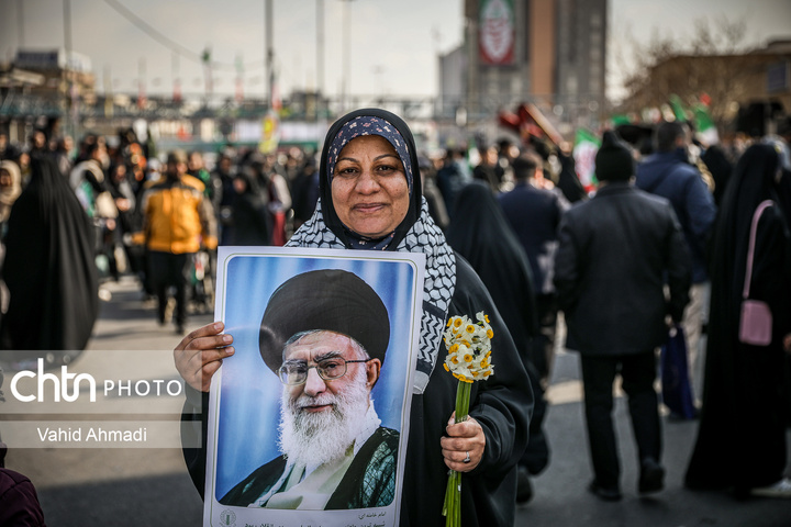 راهپیمایی 22 بهمن مقابل وزارت میراث فرهنگی گردشگری و صنایع دستی