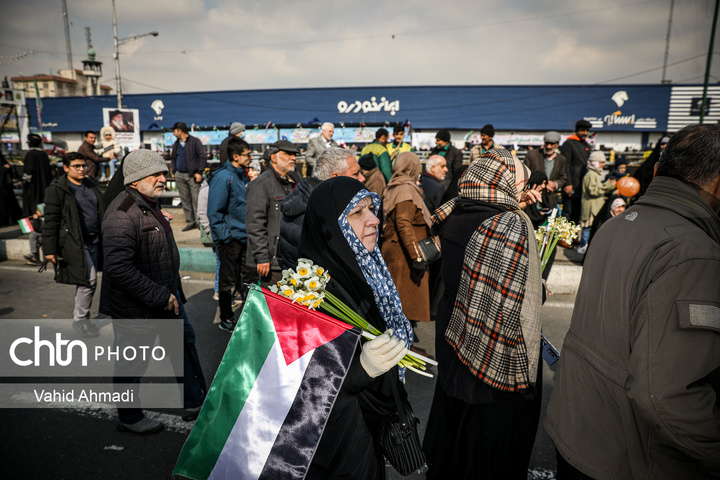 راهپیمایی 22 بهمن مقابل وزارت میراث فرهنگی گردشگری و صنایع دستی