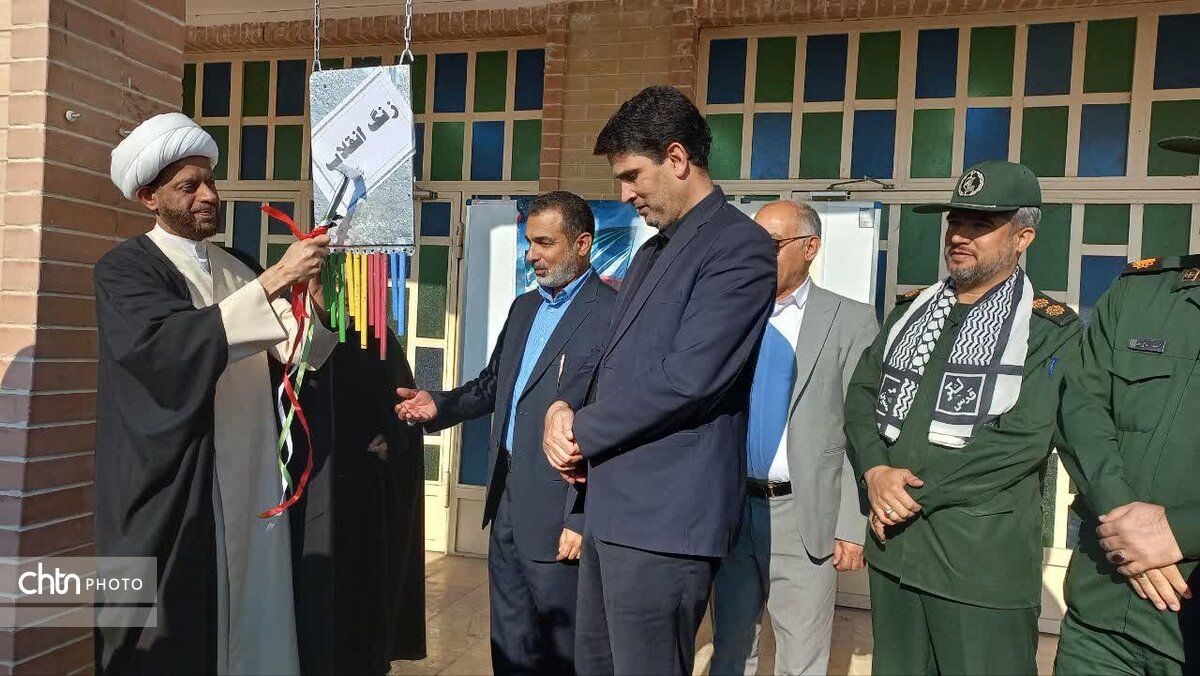 نمایش دستاوردهای صنایعدستی دانشآموزان خرمشهری در «طرح بوم»