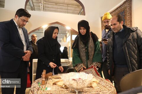 بازدید معاون صنایع دستی از هجدهمین نمایشگاه بین‌المللی گردشگری تهران