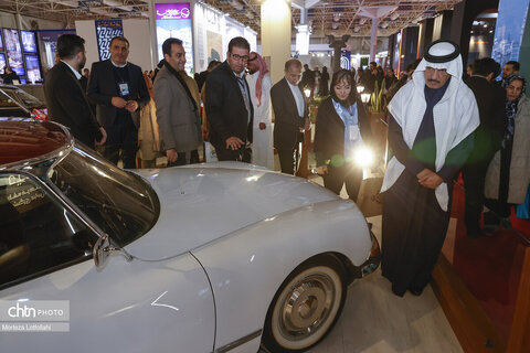 بازدید سفیر عربستان از غرفه کانون جهانگردی و اتومبیلرانی در نمایشگاه بین المللی گردشگری