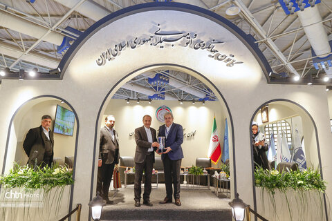 بازدید مدیر بخش اعضای وابسته سازمان جهانی گردشگری ملل متحد (UN Tourism) از غرفه کانون در نمایشگاه بین المللی گردشگری