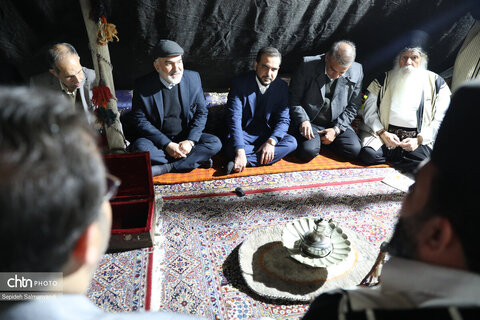 بازدید استاندار خوزستان و نماینده مردم اهواز در مجلس شورای اسلامی از غرفه خوزستان