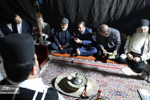 بازدید استاندار خوزستان و نماینده مردم اهواز در مجلس شورای اسلامی از غرفه خوزستان