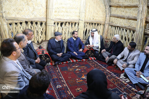 بازدید استاندار خوزستان و نماینده مردم اهواز در مجلس شورای اسلامی از غرفه خوزستان