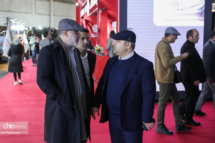 بازدید معاون مطبوعاتی وزیر فرهنگ و ارشاد از نمایشگاه گردشگری تهران/ نقش مؤثر رسانه‌ها در به تصویر کشیدن جاذبه‌های گردشگری ایران