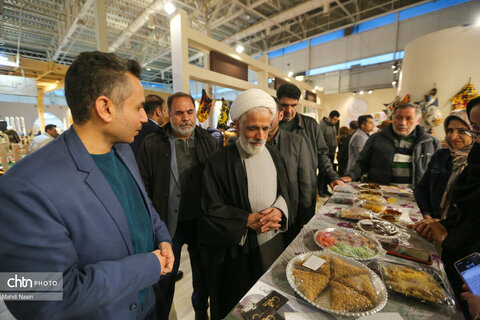 بازدید معاون حقوقی رئیس‌جمهور از هجدهمین نمایشگاه بین‌المللی گردشگری تهران