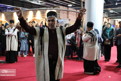 هنرنمایی اقوام و گروههای آیینی خوزستان در هجدهمین نمایشگاه بینالمللی گردشگری و صنایع وابسته تهران