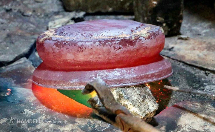 پیشکسوتان هنر هزار ساله مس در زنجان پیشکسوتان هنر هزار ساله مس در زنجان