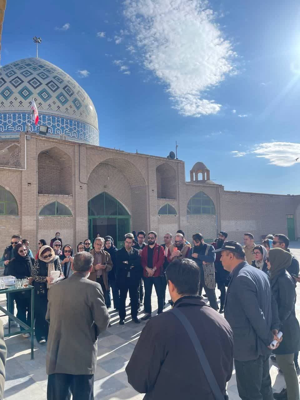 برگزاری فم تور گردشگری در راستای معرفی جاذبههای بخش تاریخی عقدا