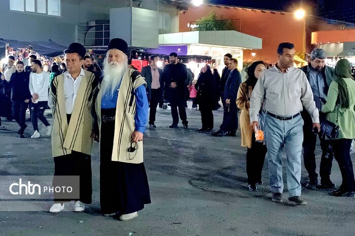 نهمین جشنواره ملی اقوام ایرانی و نمایشگاه سوغات و صنایعدستی در اهواز آغاز به کار کرد