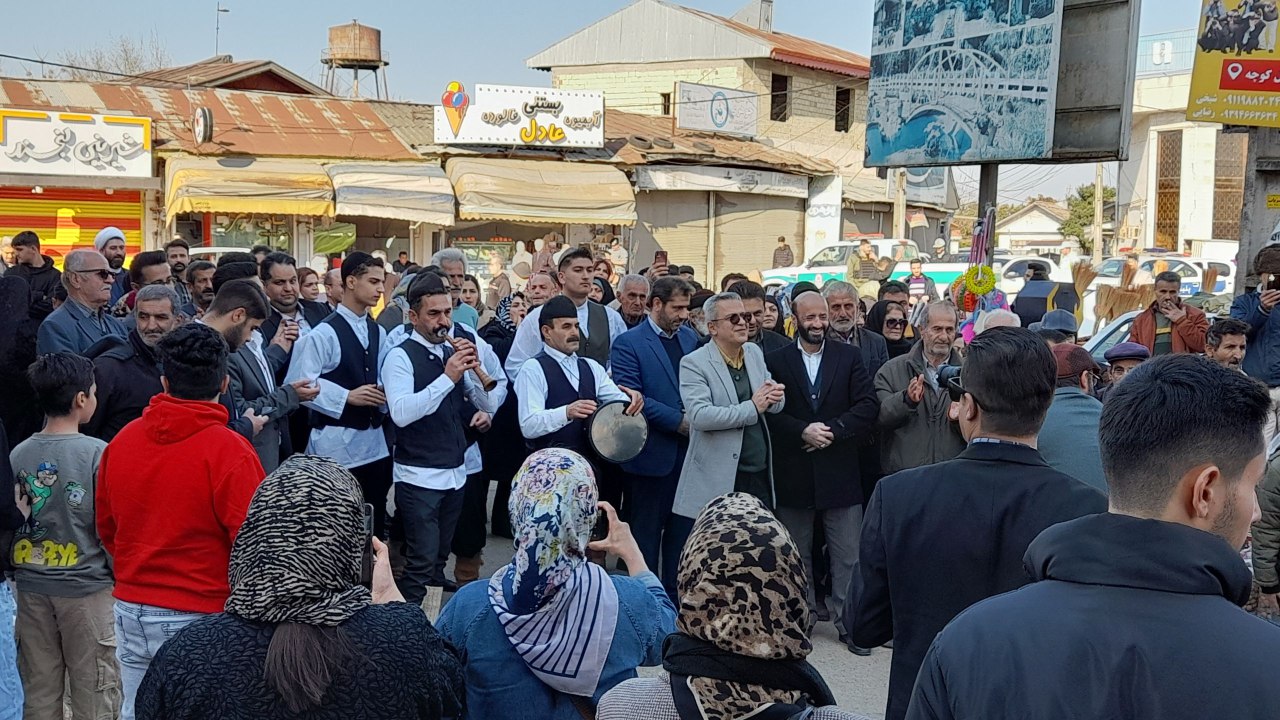 دهمین جشنواره رشته خشکار در صومعه‌سرا برگزار شد