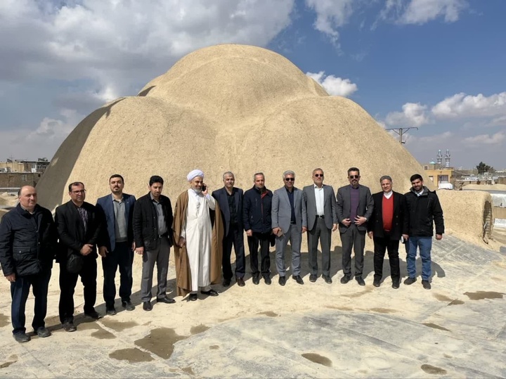 بازدید معاون عمرانی استاندار مرکزی از بازار تاریخی اراک/ برنامه‌ریزی برای احیا و ثبت جهانی