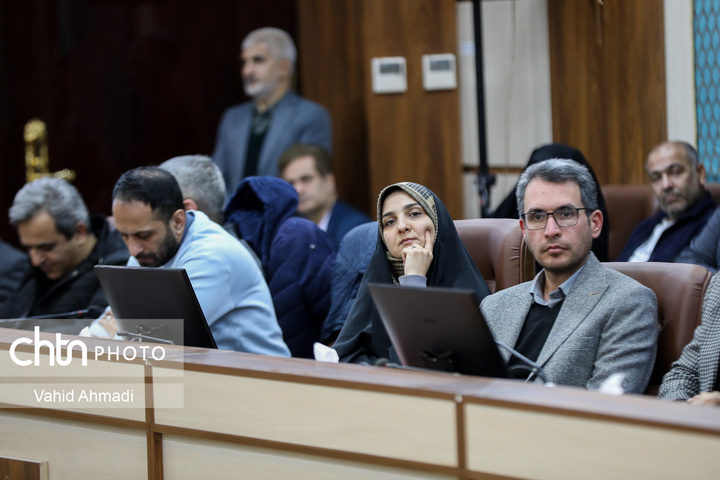 نشست تجلیل از برگزارکنندگان نهمین جشنواره بین المللی فجر صنایع دستی