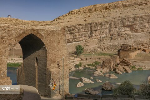 نمایی زیبا پل دختر لرستان