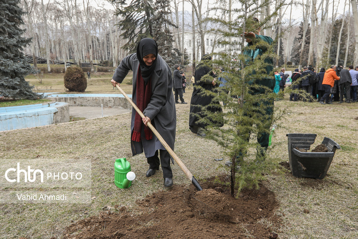 مراسم روز درختکاری در مجموعه فرهنگی تاریخی سعدآباد