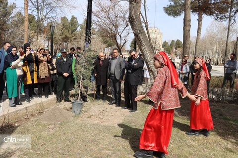 مراسم نوروز در میراث شاهنامه در آرامگاه فردوسی برگزارشد