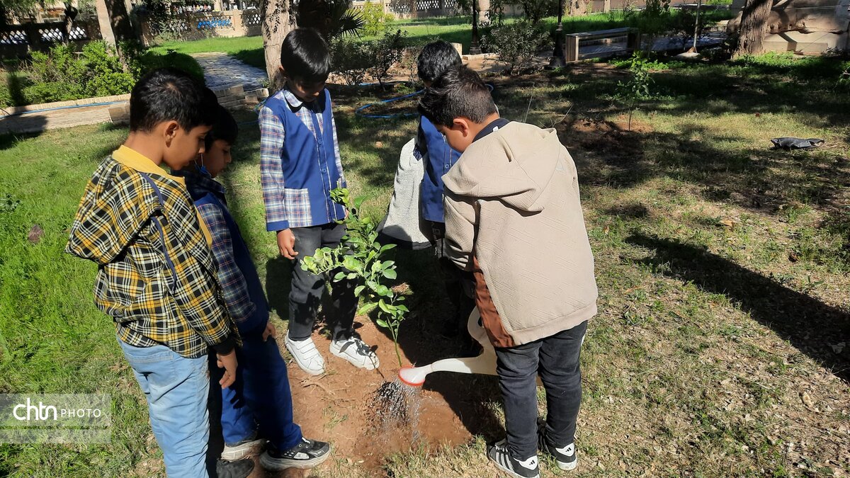 برپایی آیین درختکاری در میراثجهانی شوش