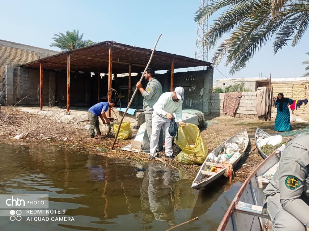 پاکسازی تالاب شادگان در طرح «مقصد بی‌زباله»