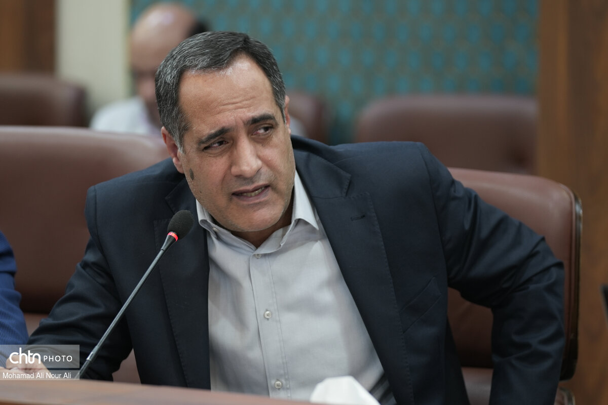 در آخرین نشست شورای معاونان وزارت میراثفرهنگی در سال ۱۴۰۳ چه گذشت؟/ از احیای ۶ فروشگاه صنایعدستی توسط صندوق احیا تا برنامهریزی برای راهاندازی امدادخودرو منطقهای و پیشنهاد نامگذاری سال بازدید از ایران