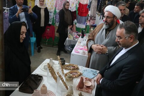نمایشگاه و بازارچه عرضه محصولات و تولیدات مشاغل خانگی در ارومیه